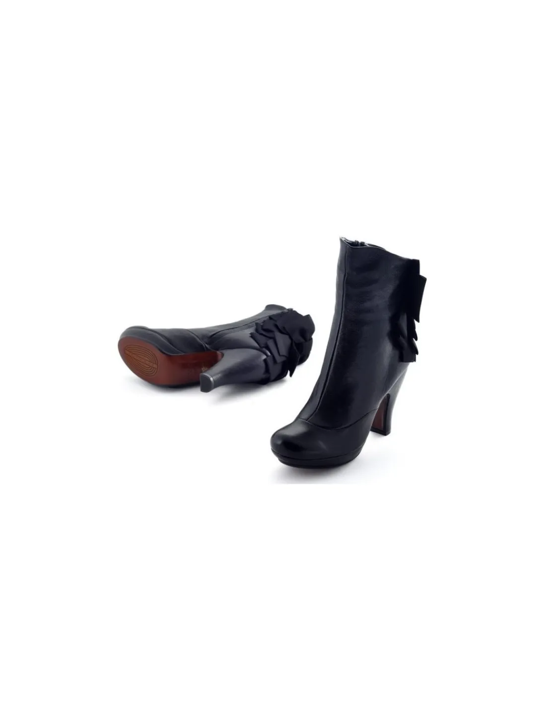 chie_mihara__botki_autors_4.webp Damskie Chie Mihara botki autorskie skorzane czarne i efektowne duze rypsowe kokardy