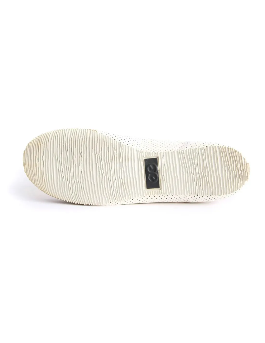 escada__sport__sneakers_z_6.webp Damskie Escada SPORT sneakers z bialej skory lakierowanej z perforacja wykonczone bezowym naturalnym zamszem 2 gat.