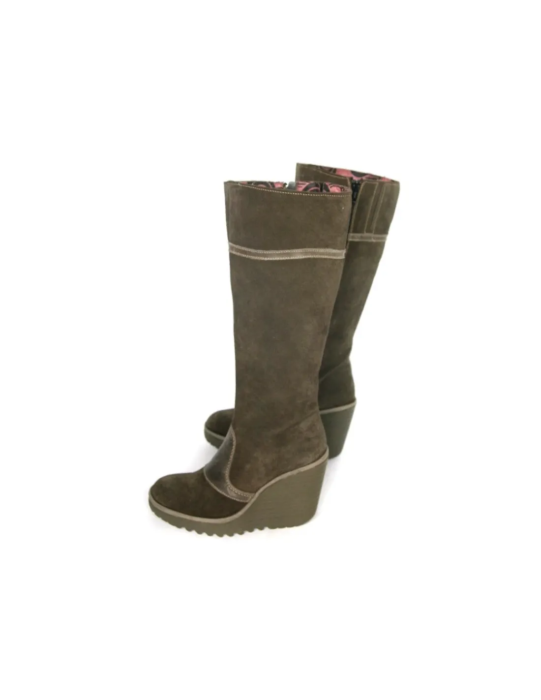 fly_london_kozaki_na_kotu_2.webp Damskie Fly London kozaki na koturnie z naturalnego zamszu i skory w kolorze khaki