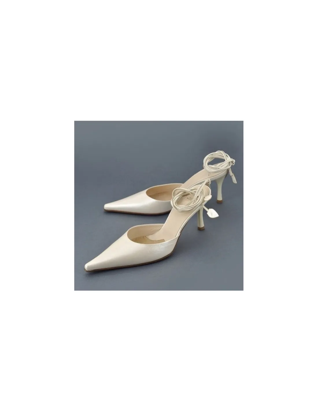 Damskie Guido Sgariglia klapki metalowa ozdoba zmieniajaca je w sandaly, skora perlowa ecru, slub, wesele,okazjonalne