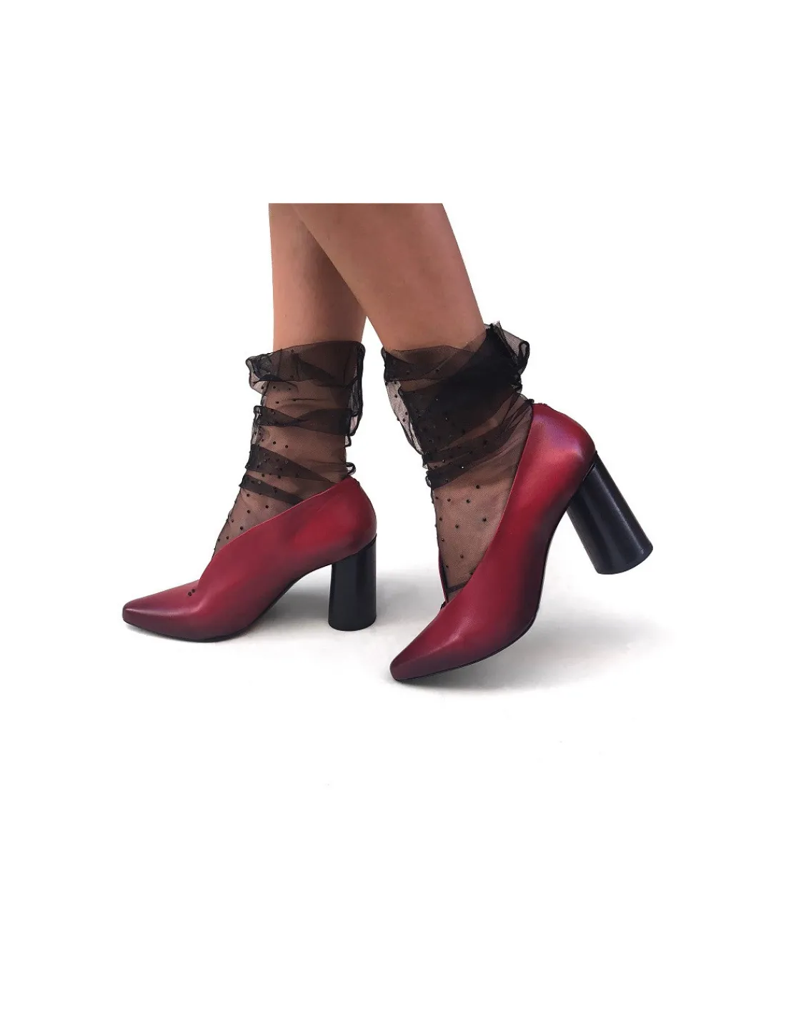 Damskie Halmanera czolenka, miekka naturalna czerwona skora, asymetryczne wyciecie, czarne obcasy w formie walca