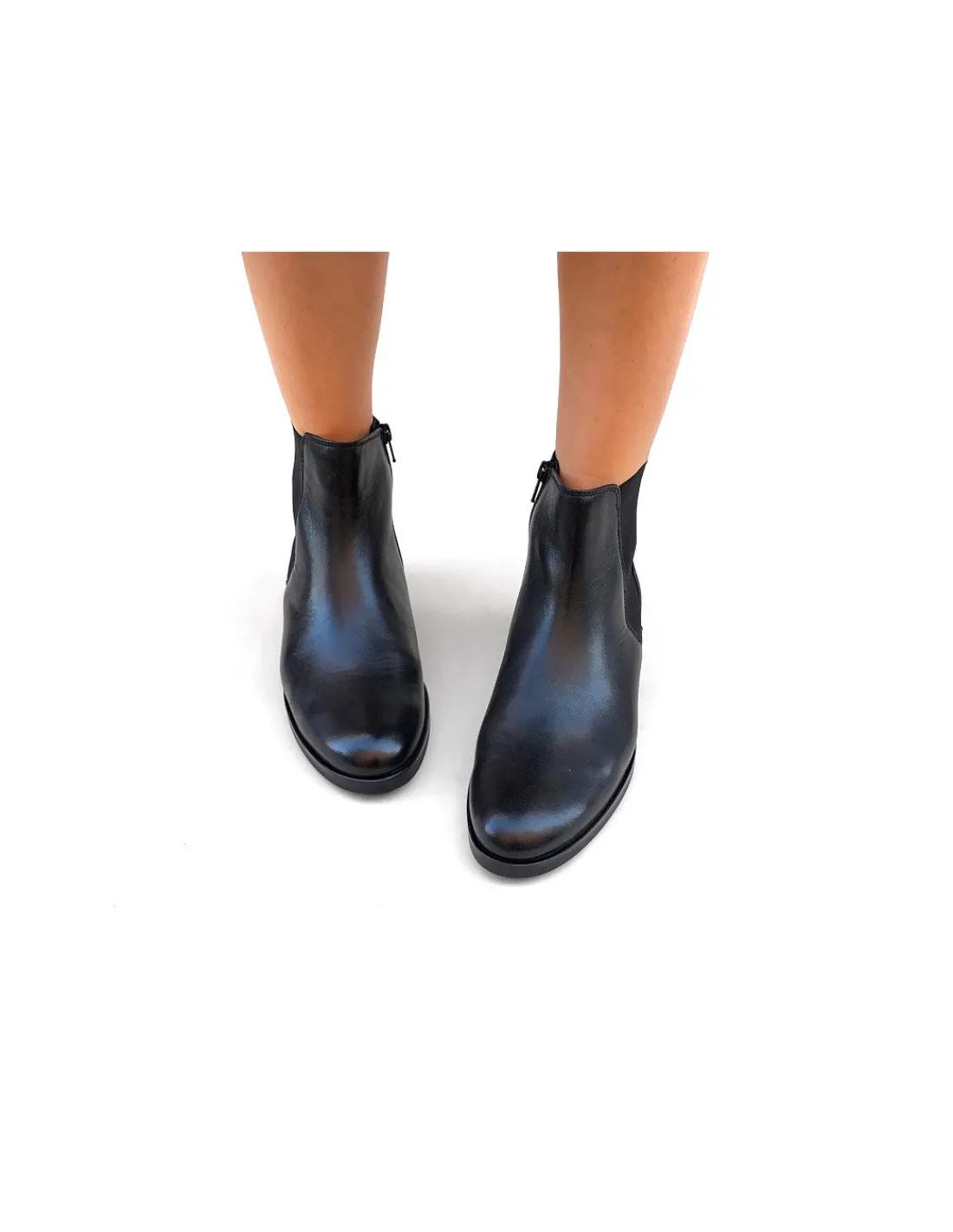 Damskie HOGL botki sztyblety ale z zamkiem, skorzane czarne na plaskich gumowych zelowkach, klasyka