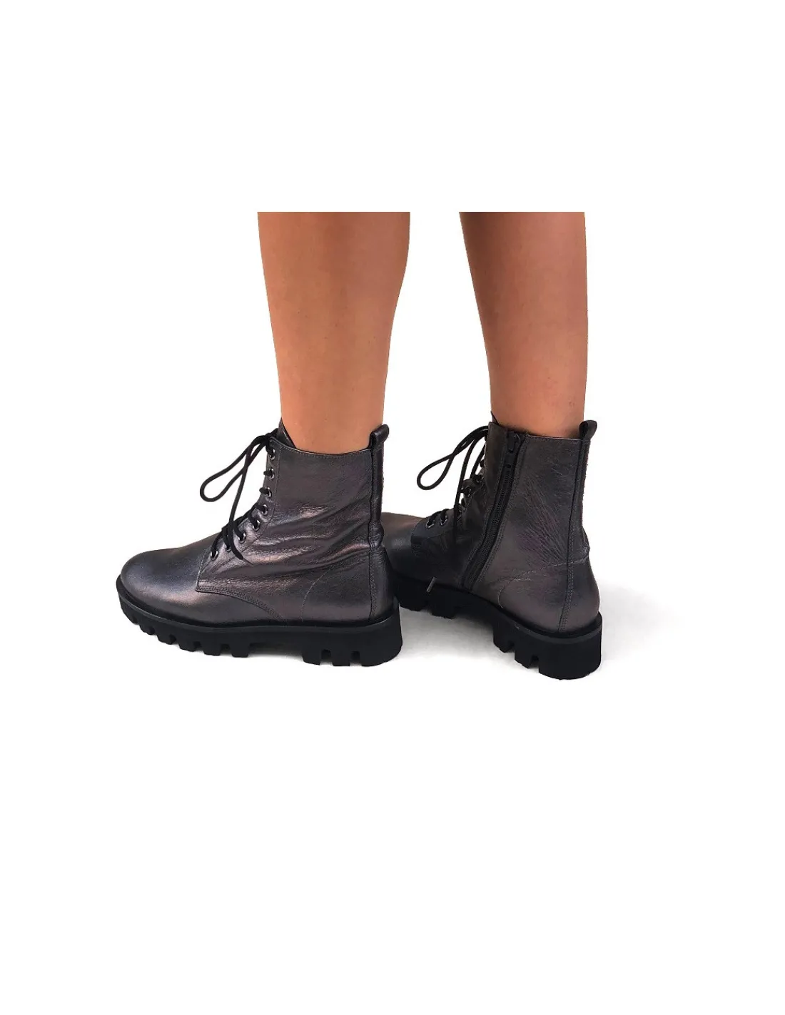 hogl__trzewiki_botki_sznu_2.webp Damskie HOGL trzewiki, botki sznurowane z naturalnej skory metalicznej, z zamkiem, na lekkich zelowkach vibram