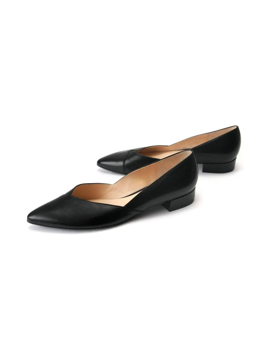 Damskie HOGL baleriny z czarnej naturalnej skory z noskiem w szpic, zgrabne wyciecie