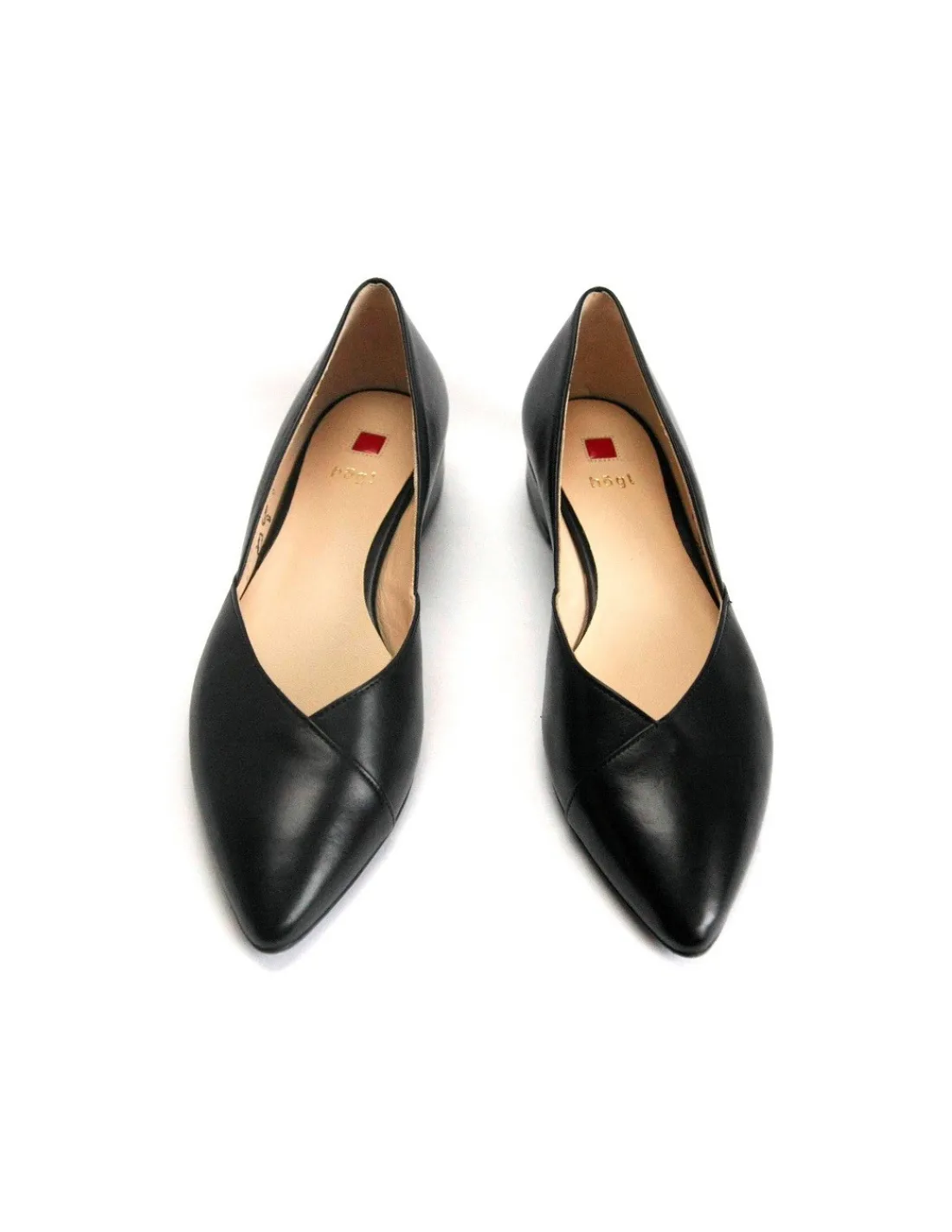 hogl_baleriny_z_czarnej_n_2.webp Damskie HOGL baleriny z czarnej naturalnej skory z noskiem w szpic, zgrabne wyciecie