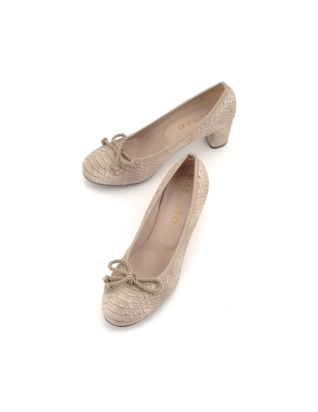 Damskie Mascaro czolenka z kokardka, wzor croco skora bez- ecru, na stabilnych obcasach