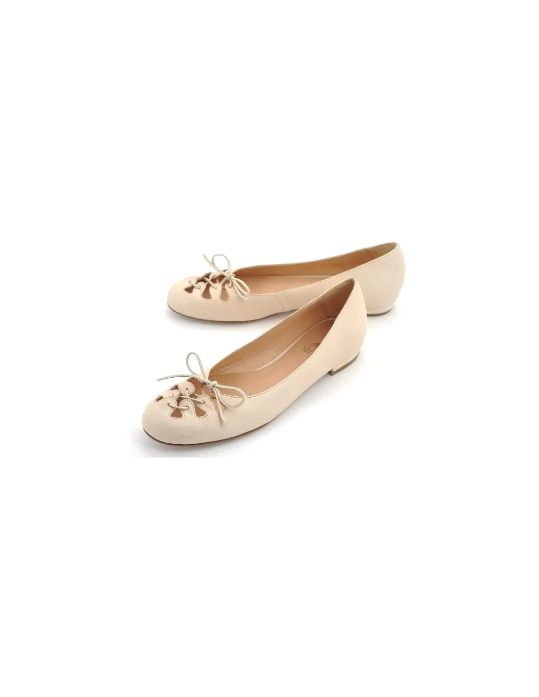 Damskie Sinela baleriny z naturalnych skor bezowe z ozdobnym sznurowaniem