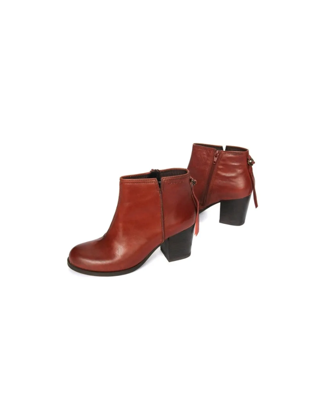 vagabond_botki_na_stabiln_2.webp Damskie Vagabond botki na stabilnych obcasach, naturalna skora bydleca w kolorze whisky